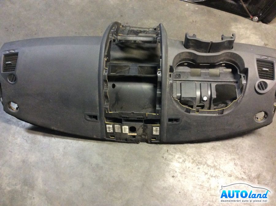 Plansa bord (Carcasa bord) RENAULT MEGANE II (BM0/1_,CM0/1_) 2002-2025
