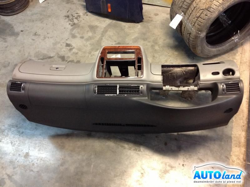 Plansa bord (Carcasa bord) VOLKSWAGEN PASSAT (3B3) 2000-2005