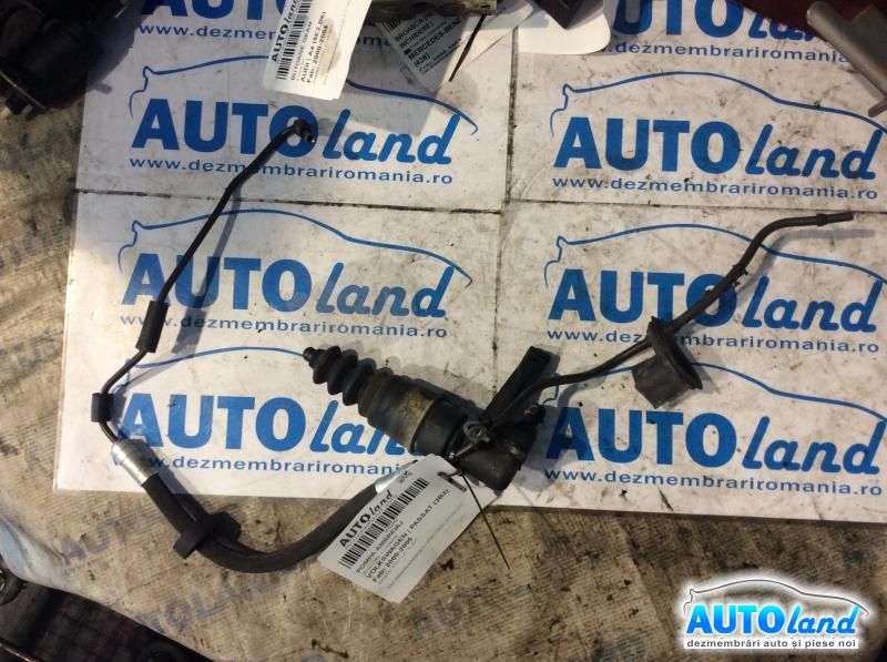 Pompa Ambreiaj VOLKSWAGEN PASSAT (3B3) 2000-2005 Cod 8E0721257A 