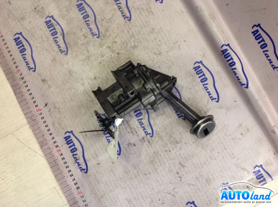 Pompa Ulei RENAULT CLIO II 1998-2001 Cod 7700600532 