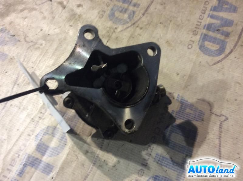 Pompa Vacuum RENAULT CLIO I (B/C57_,5/357_) 1990-1998 Cod 72117205 