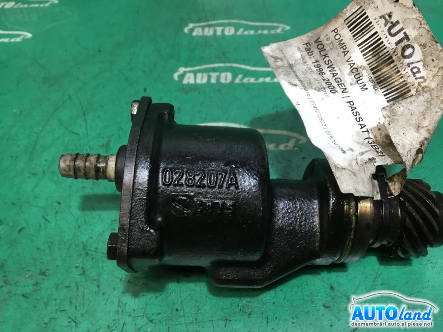 Pompa Vacuum VOLKSWAGEN PASSAT (3B2) 1996-2000 Cod 028207A 