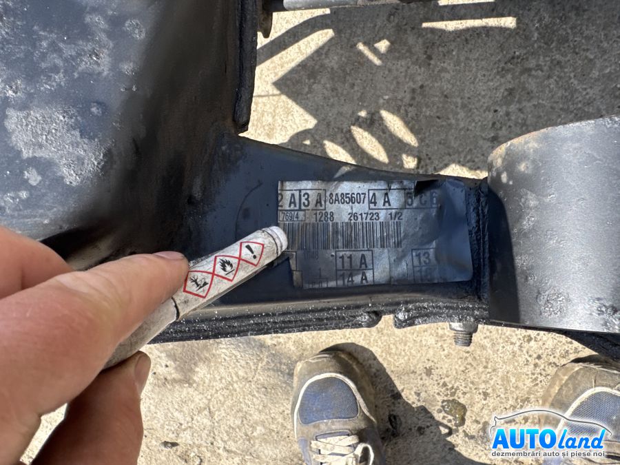 Punte Spate FORD KUGA I 2008-2010 Cod 8A856074A5C 