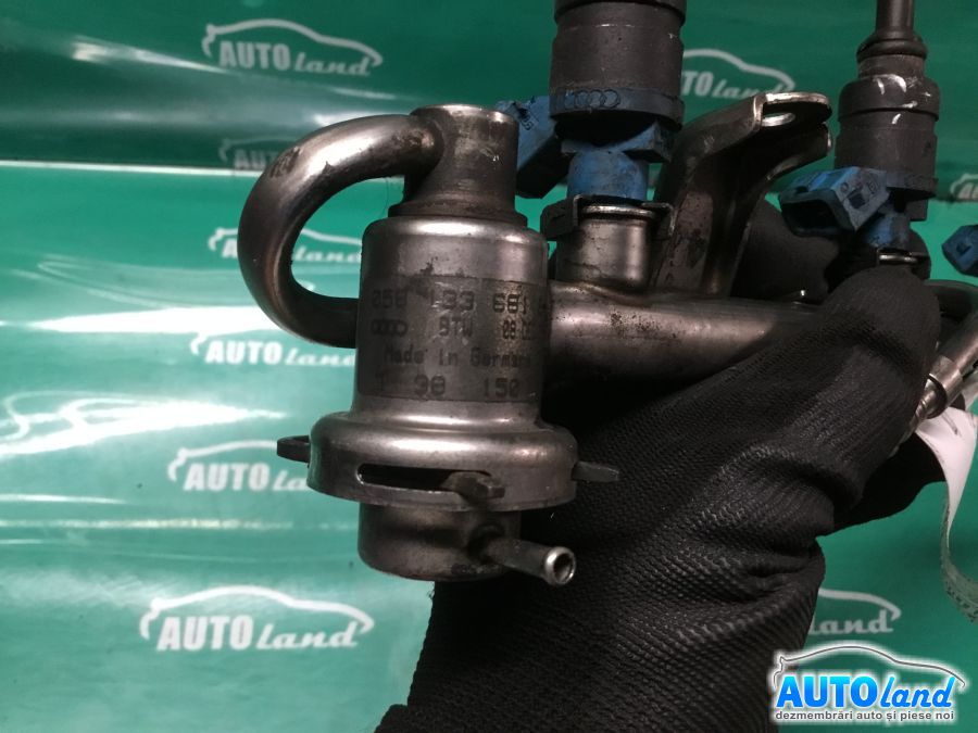 Rampa Injectoare AUDI A4 (8D2,B5) 1995-2000 Cod 058133681B 