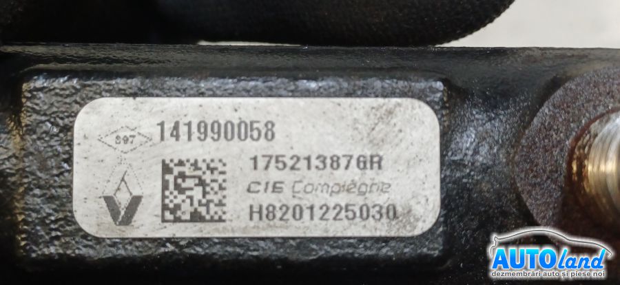 Rampa Injectoare MERCEDES-BENZ A-class (W176) 2012-2015 Cod 175213876R 