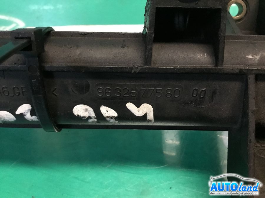 Rampa Injectoare PEUGEOT 406 (8B) 1995-2004 Cod 9632577580 