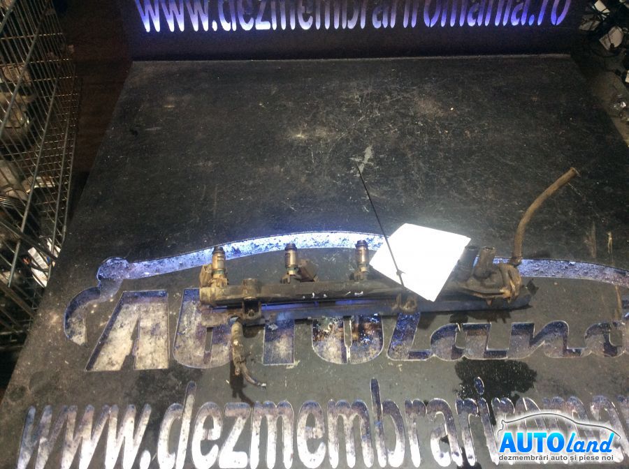 Rampa Injectoare VOLKSWAGEN GOLF III (1H1) 1991-1997 Cod 032133319 