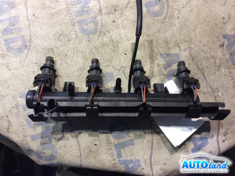 Rampa Injectoare VOLKSWAGEN LUPO (6X1,6E1) 1998-2005 Cod 020151071 