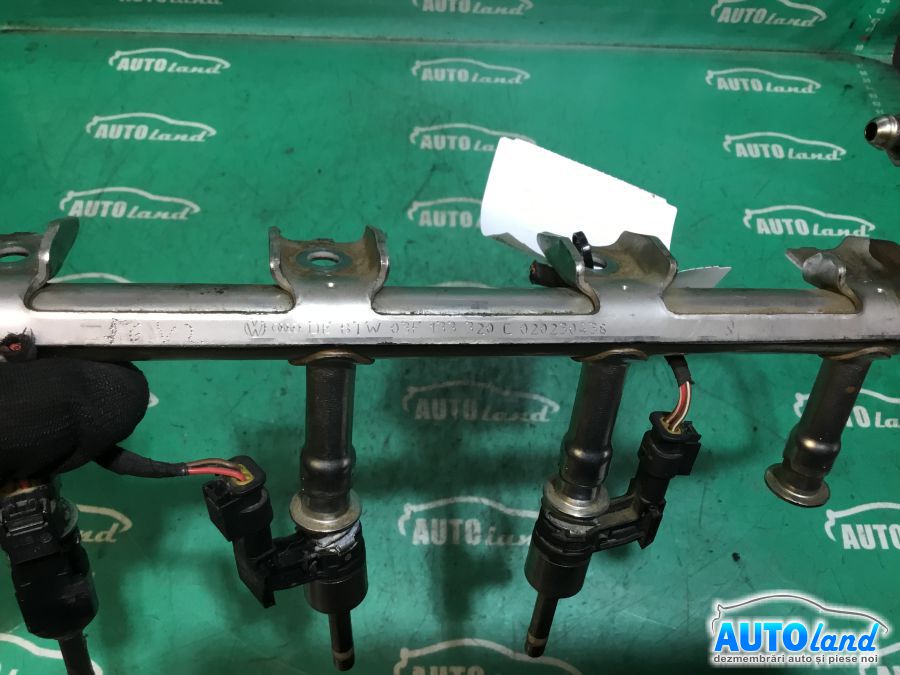 Rampa Injectoare VOLKSWAGEN POLO (6R_) 2009-2025 Cod 03F906036B 