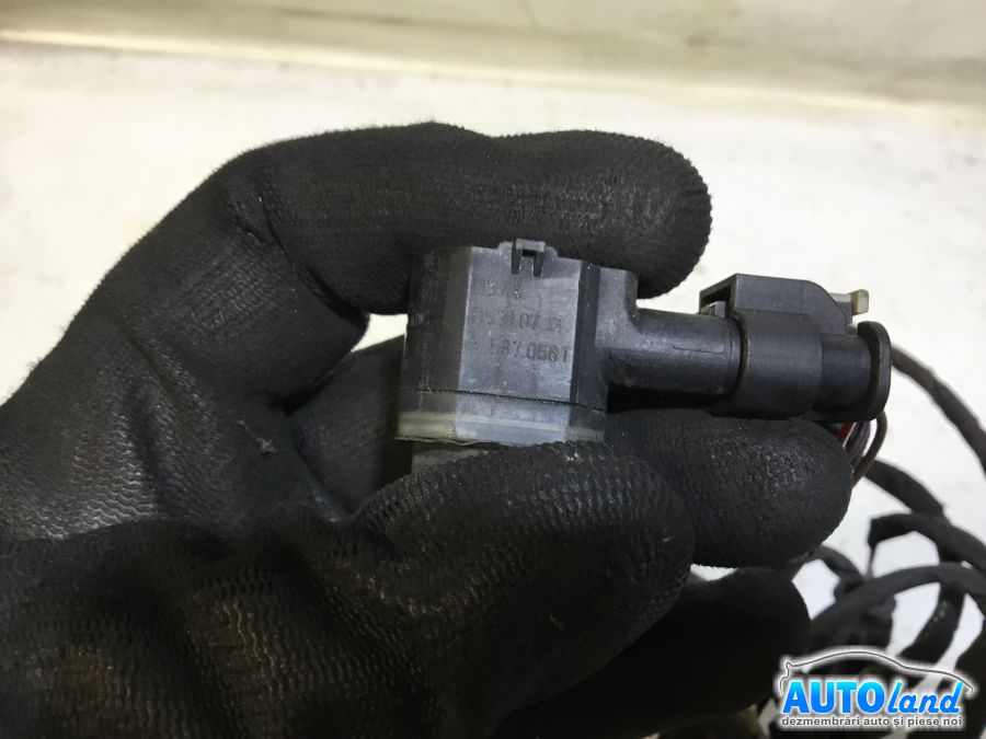 Senzor Parcare VOLKSWAGEN PASSAT (3AA,B7) 2011-2025 Cod 1S0919275 