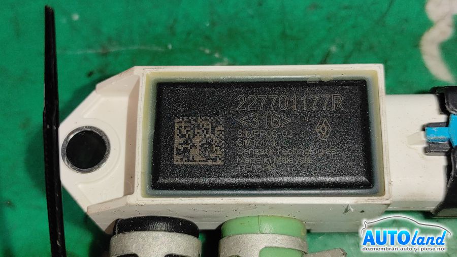 Senzor RENAULT CLIO IV 2012-2025 Cod 227701177R 
