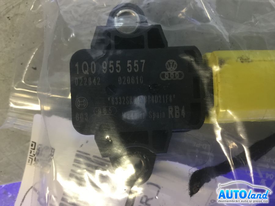 Senzor VOLKSWAGEN POLO (6R_) 2009-2025 Cod 1Q0955557 