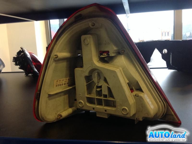 Stop spate Dreapta MERCEDES-BENZ C-CLASS (W202) 1993-2000 Cod 2028201064R 