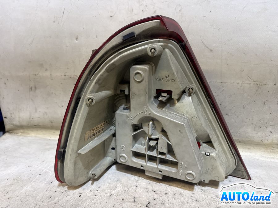Stop spate Dreapta MERCEDES-BENZ C-CLASS (W202) 1993-2000 Cod 2028201064R 