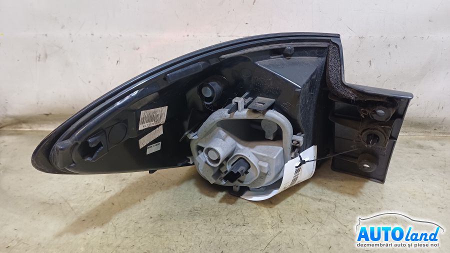 Stop Spate Dreapta RENAULT CAPTUR 2013-2025 Cod 265502731R 