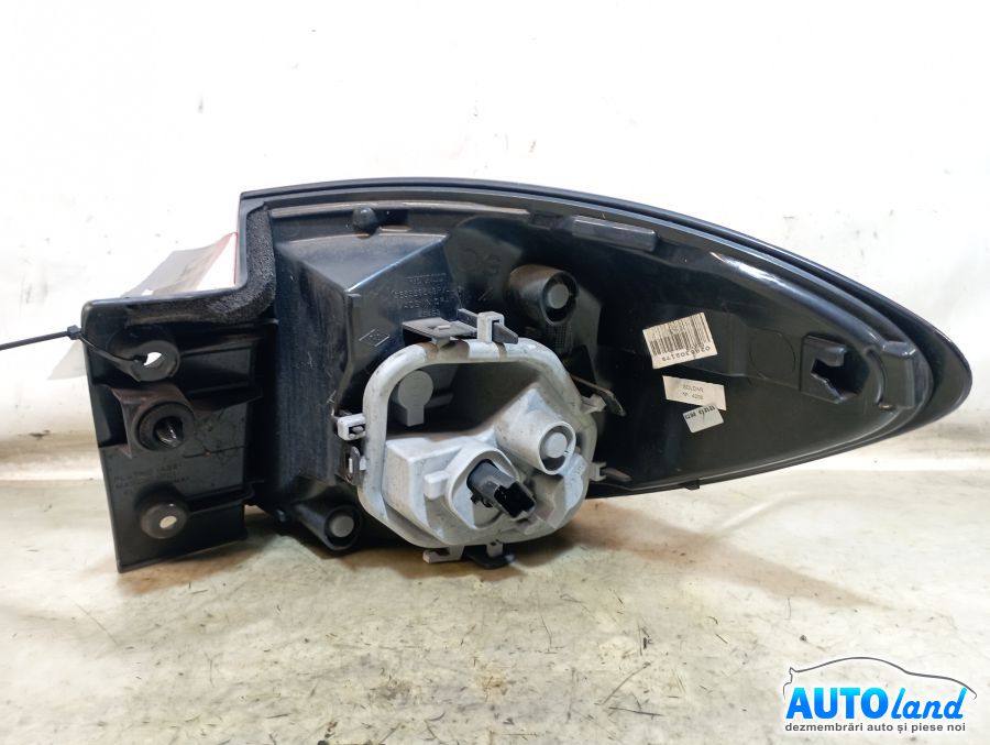 Stop Spate Stanga RENAULT CAPTUR 2013-2025 Cod 265558548R 