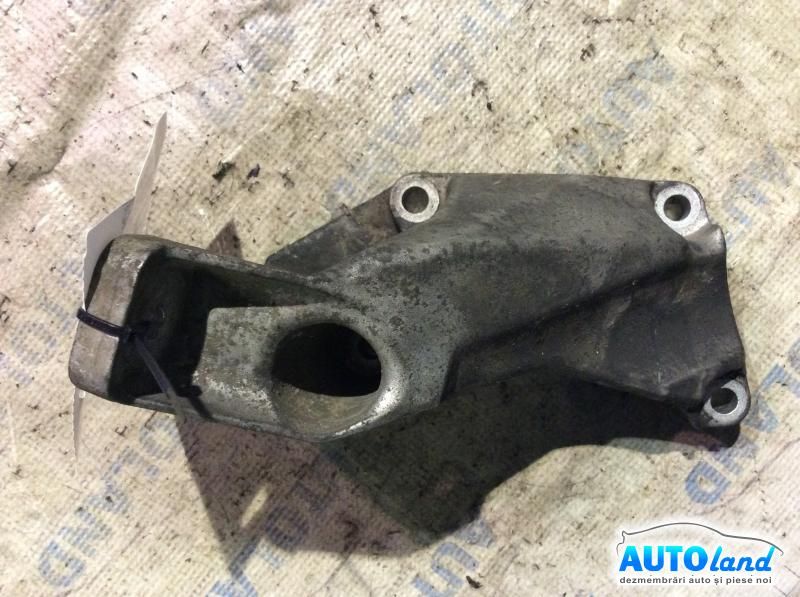Suport Motor AUDI A4 (8D2,B5) 1995-2000 Cod 8D0199307P 