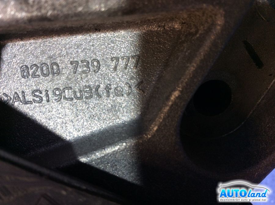Suport Motor RENAULT MEGANE III Hatchback (BZ0/1_) 2008-2025 Cod 8200739777 