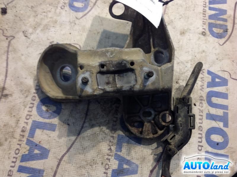 Tampon Motor VOLKSWAGEN PASSAT (3B2) 1996-2000 Cod 4B0199352B 