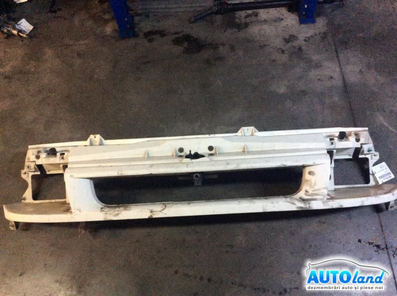 Trager Calandru Panou fata FORD TRANSIT bus (FD_ _,FB_ _,FS_ _,FZ_ _,FC_ _) 2000-2006