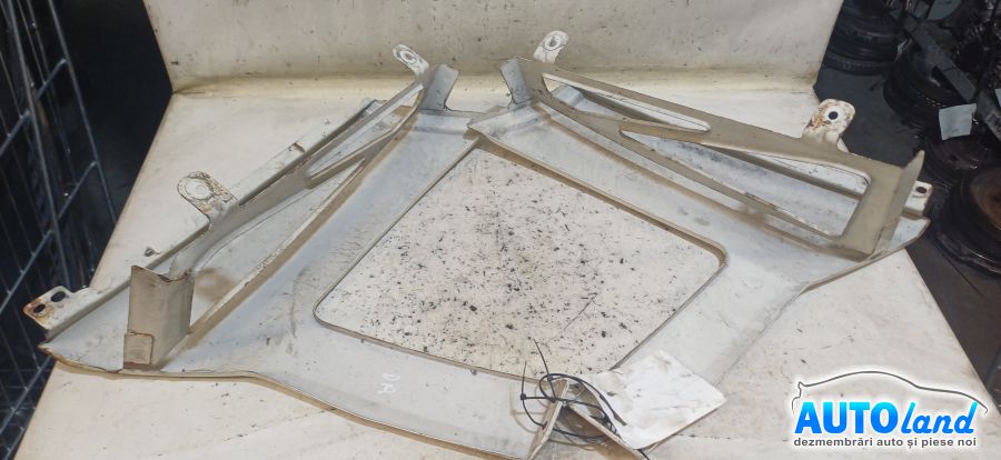 Trager Calandru Panou fata VOLKSWAGEN CRAFTER 30-35 bus (2E) 2006-2026