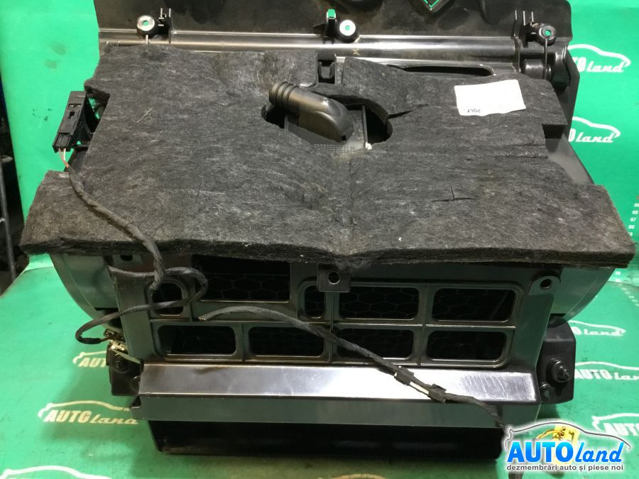 Usita Torpedou VOLKSWAGEN PASSAT (3AA,B7) 2011-2025 Cod 3C1857097BC 