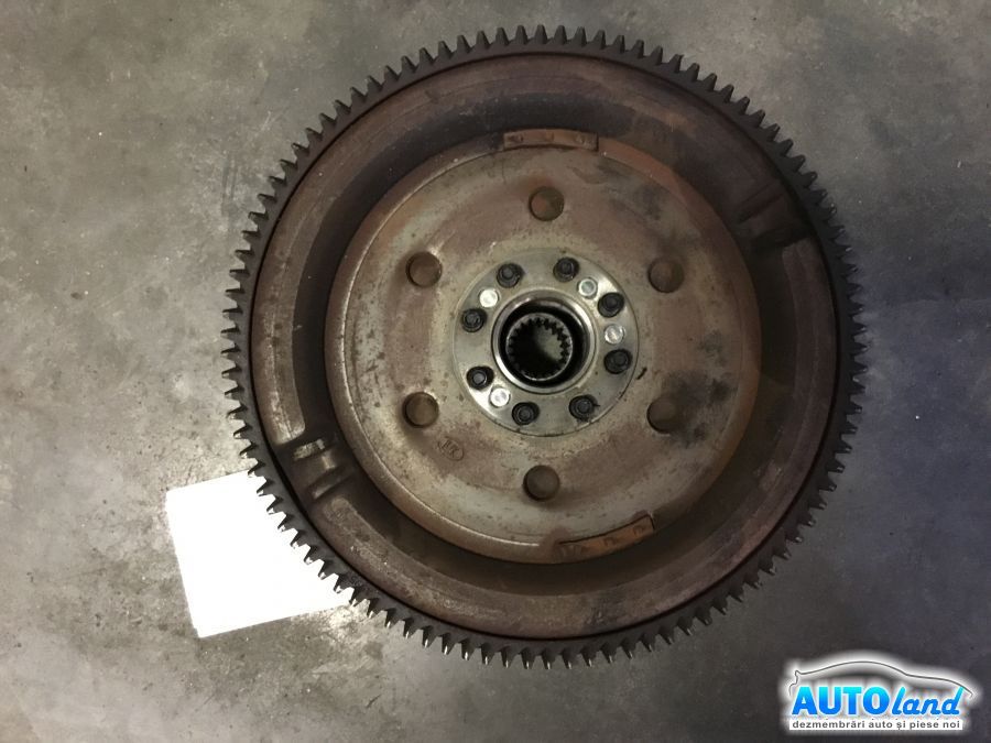 Volanta TOYOTA AVENSIS (T25) 2003-2025