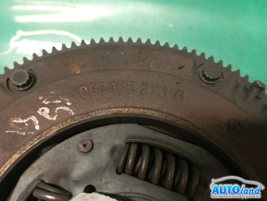 Volanta VOLKSWAGEN GOLF III (1H1) 1991-1997 Cod 067105273G 