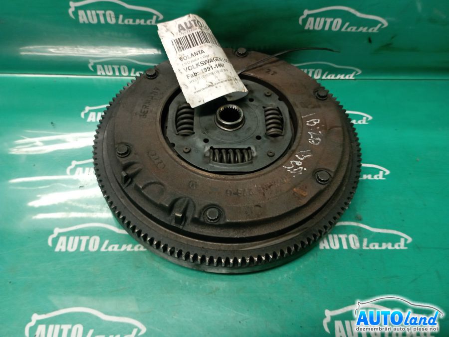 Volanta VOLKSWAGEN GOLF III (1H1) 1991-1997 Cod 067105273G 