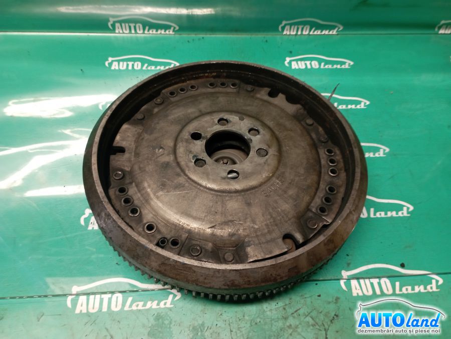 Volanta VOLKSWAGEN GOLF III (1H1) 1991-1997 Cod 067105273G 
